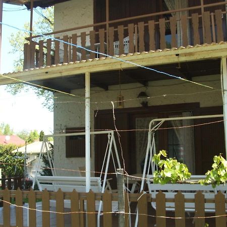 Agancs Vendeghaz Otel Balatonszárszó Dış mekan fotoğraf