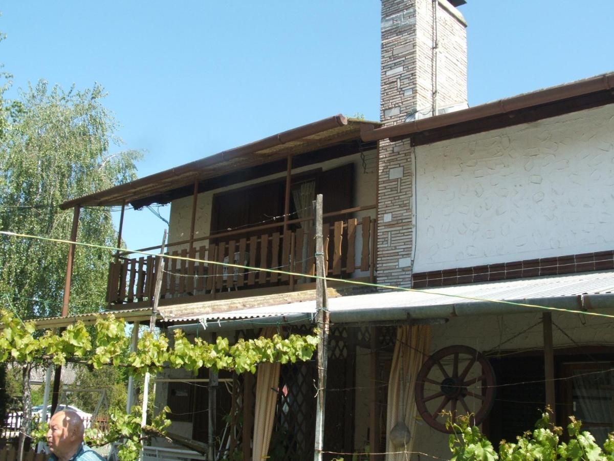 Agancs Vendeghaz Otel Balatonszárszó Dış mekan fotoğraf